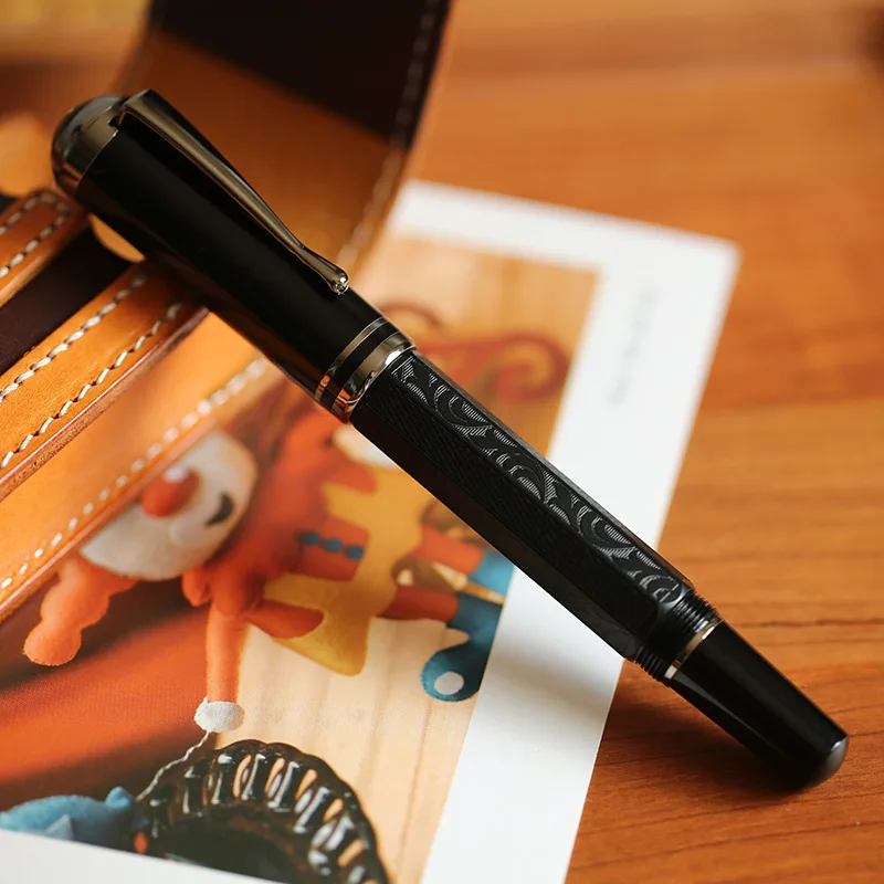 P138 MAJOHN Last Craftsman Pen Classical Differential Pistons Ink Absorbing Octahedral Etched Pattern Silver Plated Ink Pen