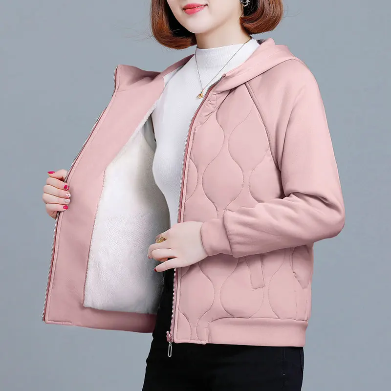 Giacca invernale in cotone casual antivento calda e spessa da donna nuova versione coreana Cappotto con cappuccio per sport all'aria aperta alla moda e versatile