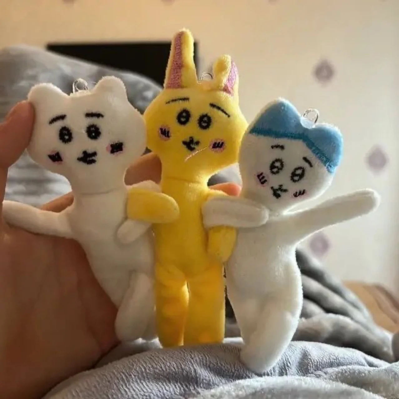 12cm Chiikawa Śmieszna Lalka Pełna Ruchomości z Funkcją Huśtania Anime Słodki Kreskówkowy Pluszowy Dodatek do Kluczy Ozdoba do Torby Zabawka Prezent na Święta