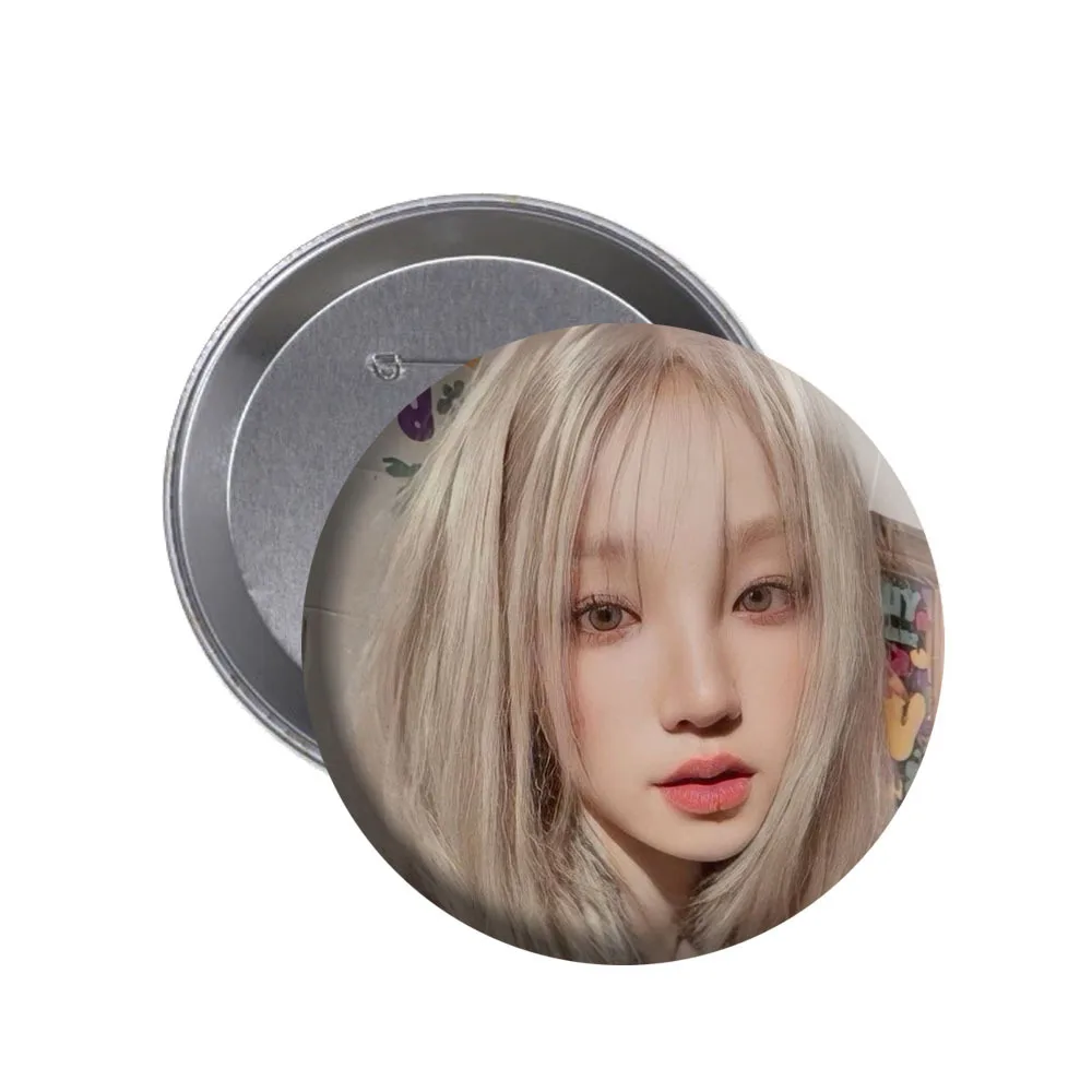 Song Yuqi's SOLO Album YUQI periferiche Emblem RABBIT spilla Badge BADGE Girl