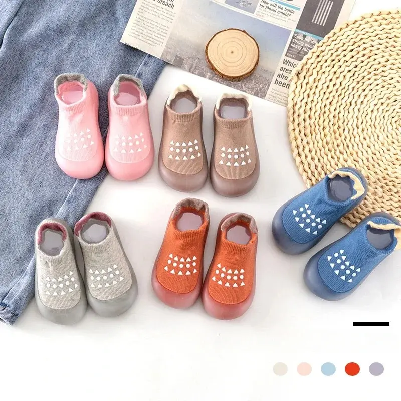 New Children's Dotted Soft Sole Breathable Baby Toddler Shoes