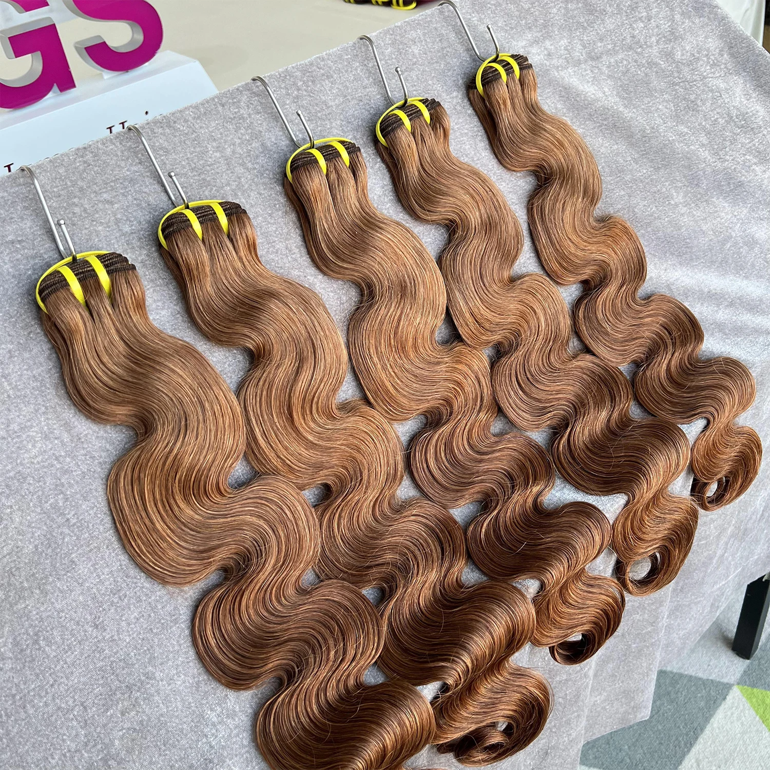 

SWANEE Body Wave Human Hair Bundles #30 Color Vietnamese Hair 100% Remy Raw Hair Extensions for Women Double Drawn Weave Bundle