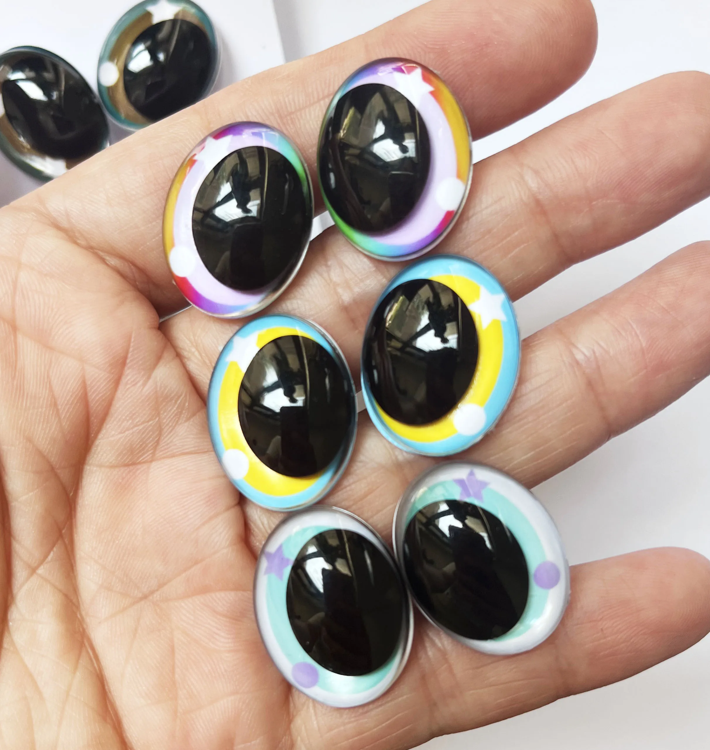 20 Stück handbemalte, gemischte Farben, neuer Stil, 18 x 24 mm, ovale Sicherheitsaugen für Spielzeug mit Handpress-Unterlegscheibe für DIY-Plüschpuppen und Zubehör – Detail 12
