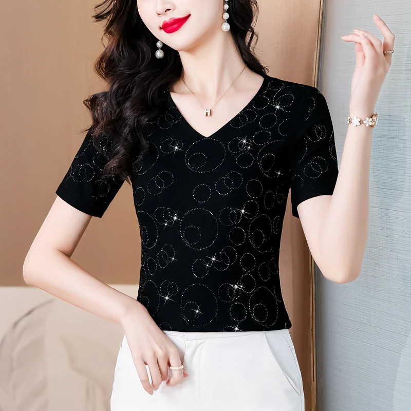 

Корейская модная женская рубашка с коротким рукавом, летние топы, новая модная повседневная черная футболка с v-образным вырезом и бриллиантами
