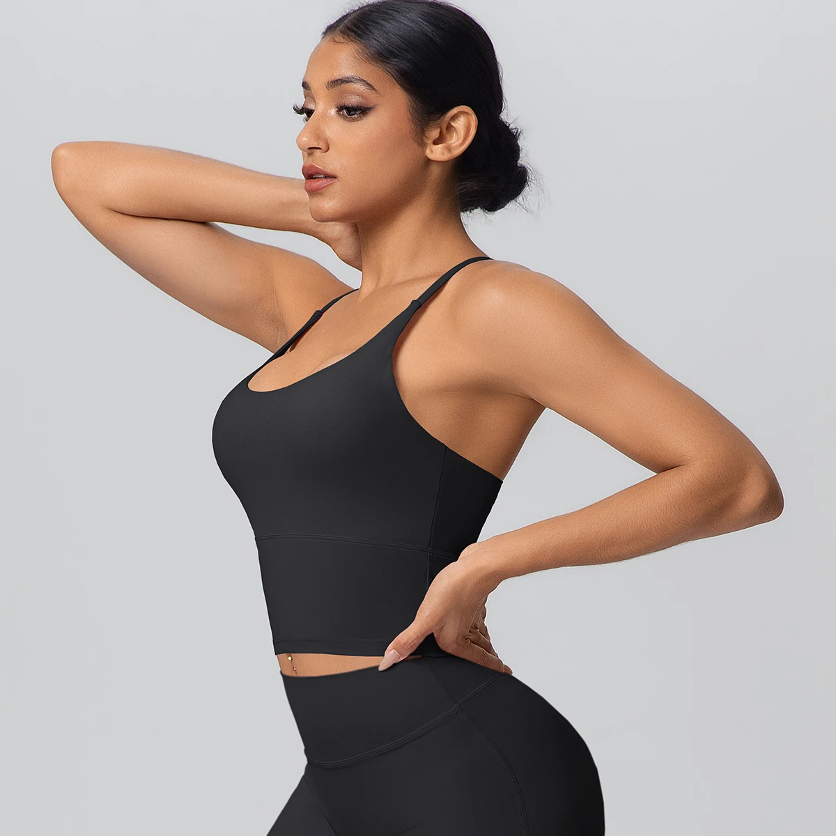 1 Stück Einfarbiger Weicher Rückenfreier Fitness-Yoga-BH für Damen, Hochfester Stoßdämpfender Sport-Top mit Push-Up-Effekt und Brustpolster – Detail 13