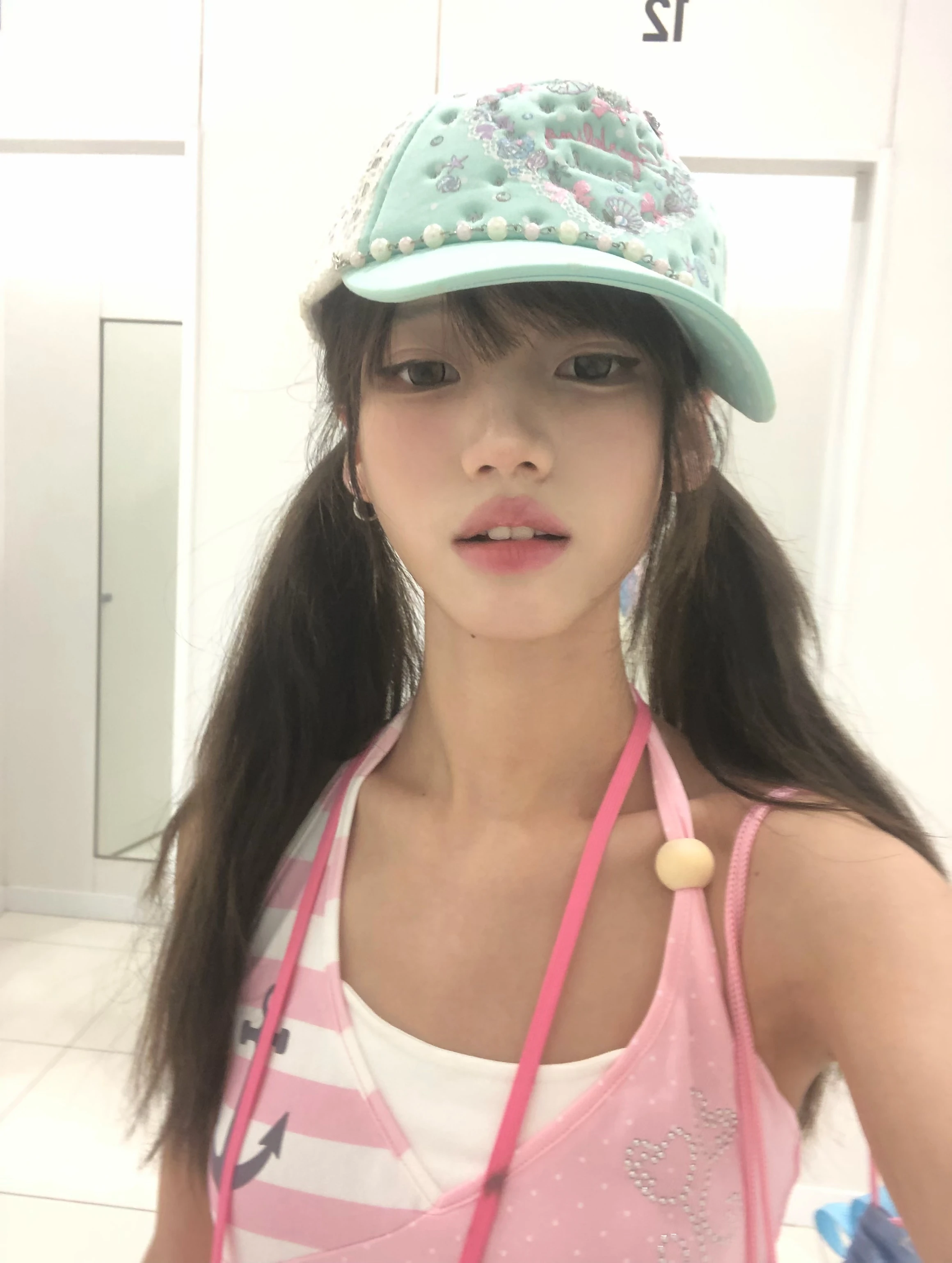 Karrram Japanisches Y2k Pink Halter Top 2000er Cutecore Strass-Print Tanktop Vintage Harajuku Patchwork Ärmelloses Top Kawaii – Detail 7