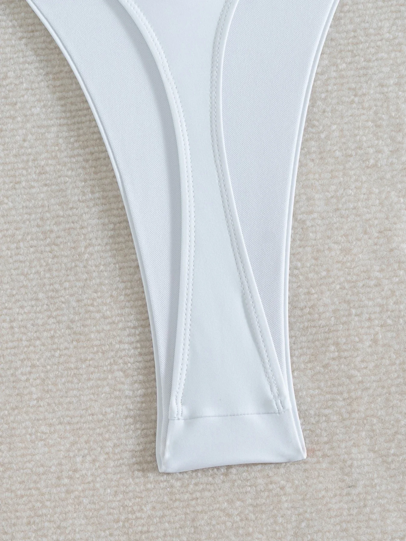 2025 جديد مثير العميق الخامس الرقبة قطعة واحدة ملابس السباحة للنساء عالية قطع ارتداءها ملابس السباحة Monokini الصلبة لباس سباحة الصيف ملابس الشاطئ