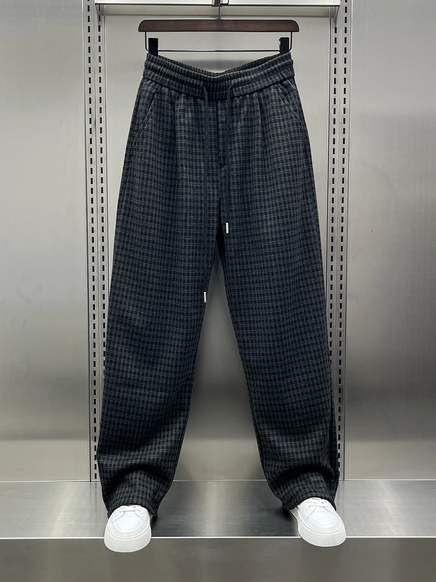 

Модные повседневные брюки в клетку с прямыми штанинами, мужские осенние новые молодежные длинные брюки в корейском стиле, модные свободные брюки с эластичной резинкой на талии