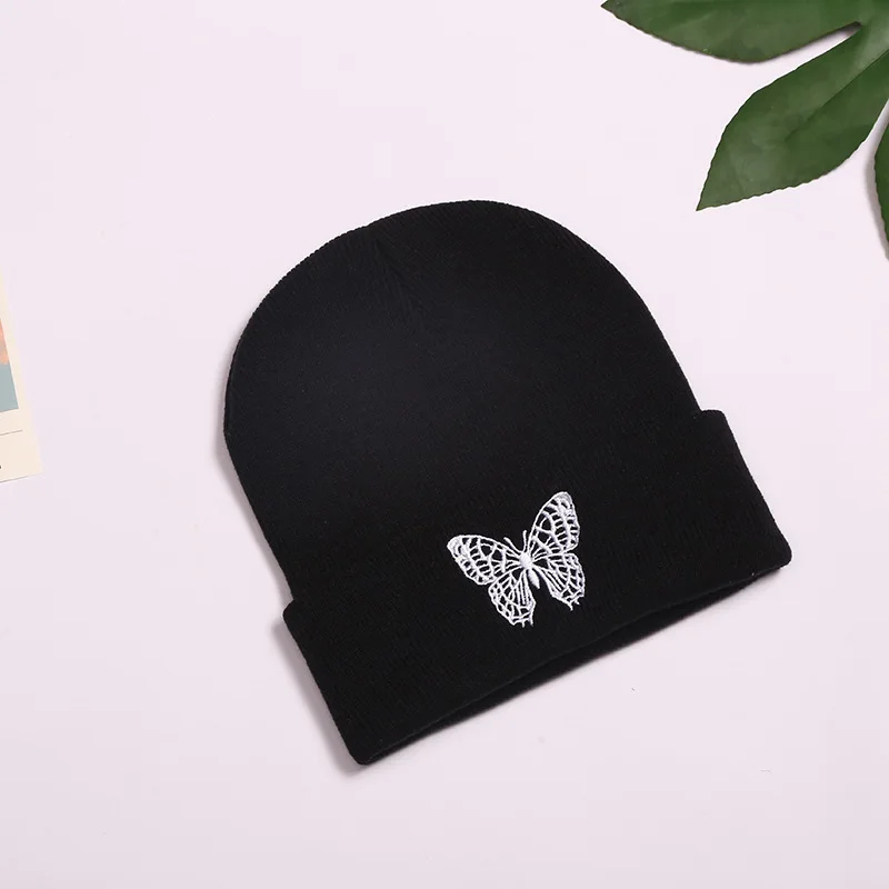 Beanie HatButterfly Embroidery Women Autumn and Winter Black White Embroidery Knitted Hats Skullies For Men and Women Hip Hop