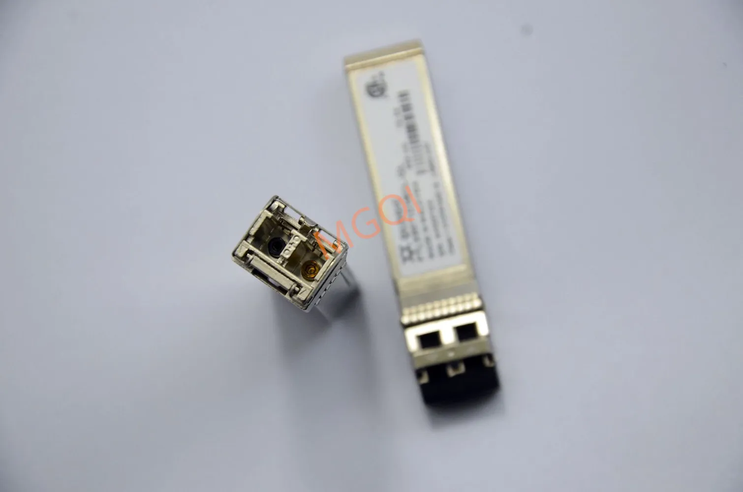 1 sztuk QLOGIC przełącznik światłowodowy sfp/FTLX8571D3BCL-QL/10GB SFP + dla karty HBA qlogic przełącznik 10g/qlogic 10g sfp/qle światłowód sfp