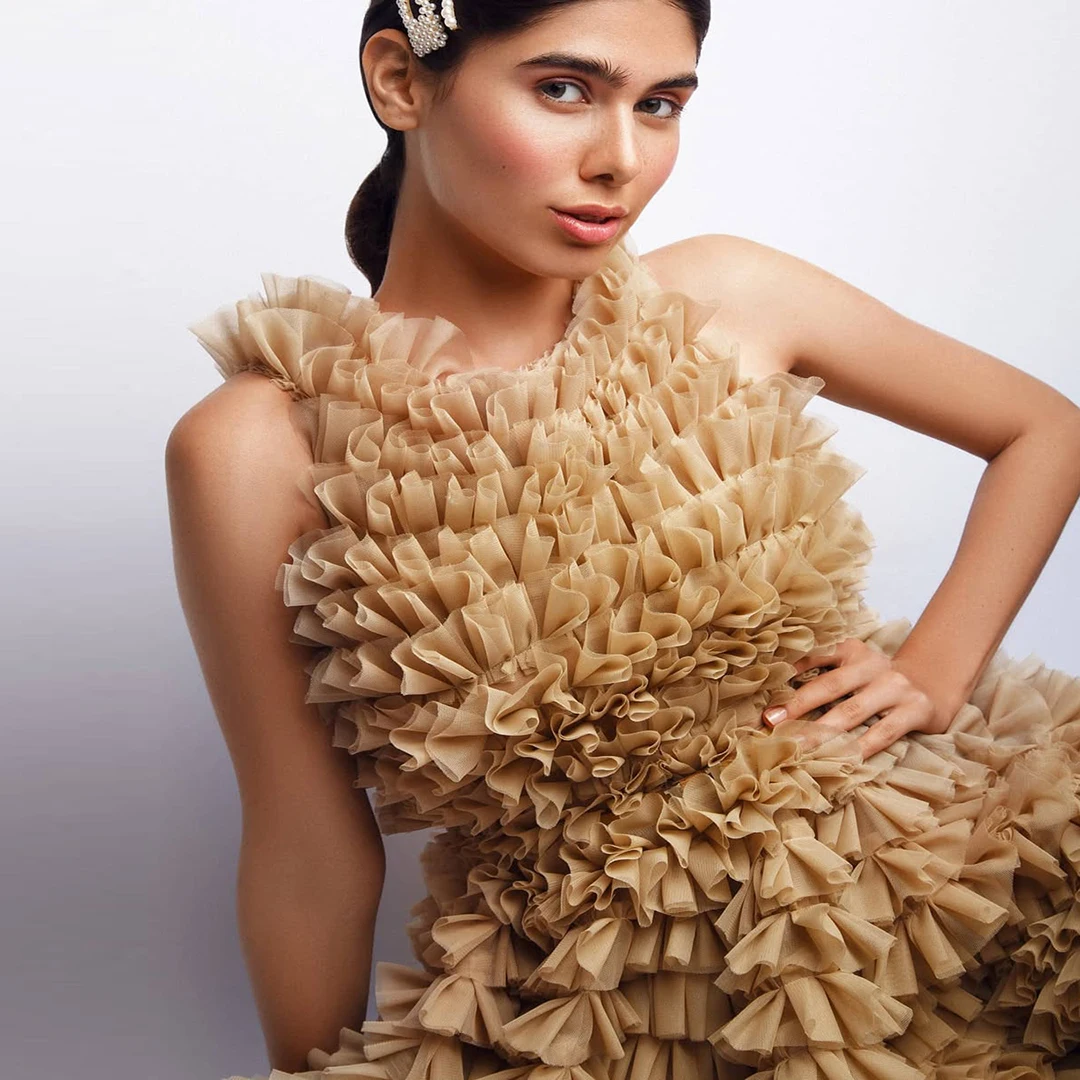 Moda cáqui sem mangas pregas plissado vestidos de festa acima do joelho maxi vestido fofo em camadas babados tule vestido personalizado