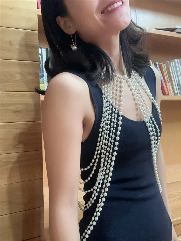 Y2k 빈티지 Luxury Beaded Shoulder Jewelry Pearl Shawl Body Chain Handmade Pearl Top Bra Backchain Woven Bead Body Chains for Women