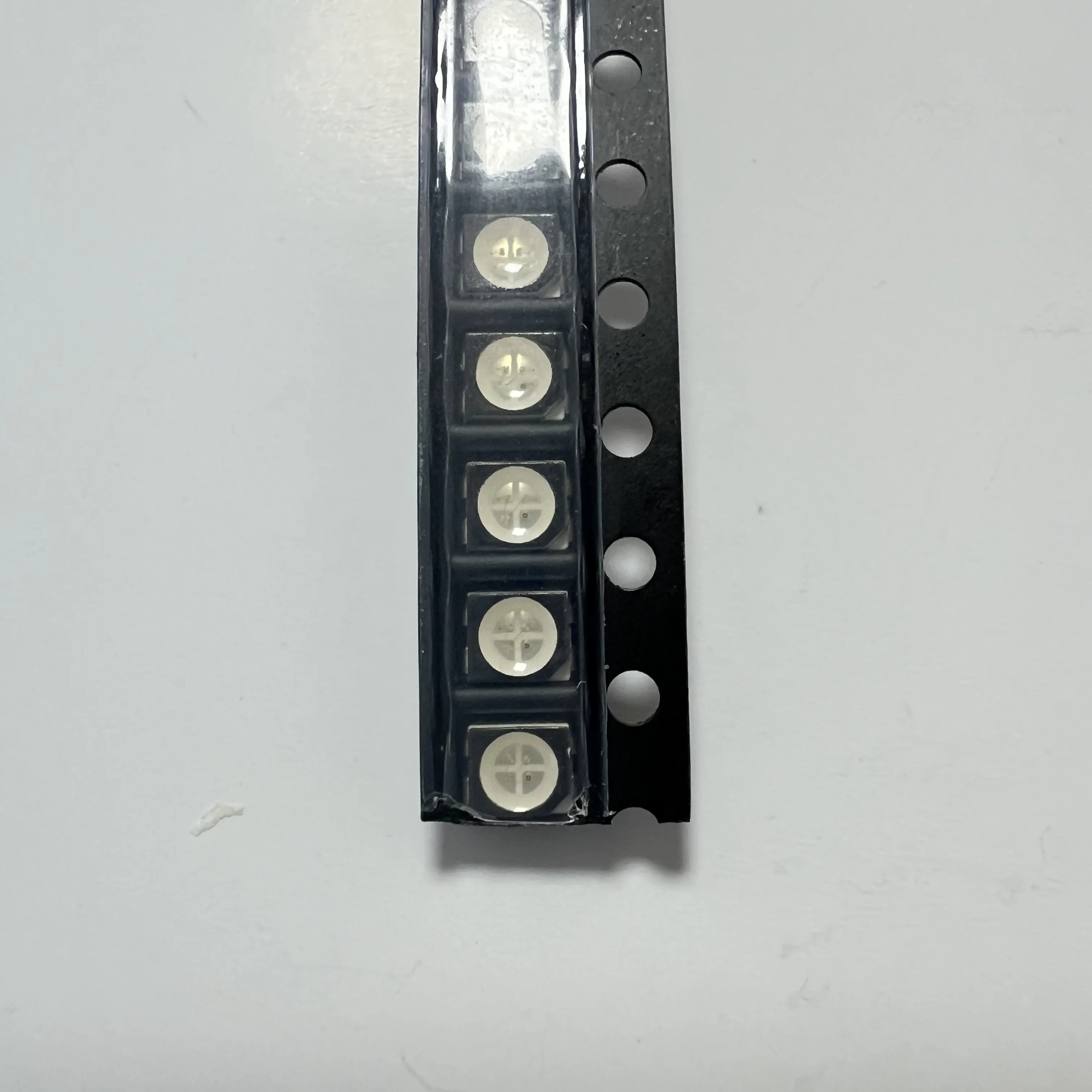 10 unids/lote 150141 M 173100   (LED)