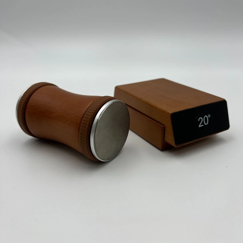 ​Safe Magnetic Roller Sharpener - Non-Slip Handle for Secure Use, Compact for Home & Outdoor, Ideal for Kitchen Knives