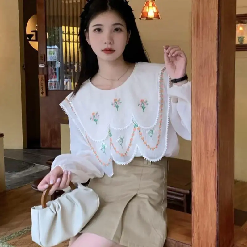 DIY Collar falso desmontable borde ondulado Collar falso cuello bordado encaje hasta escote bordado Floral muñeca solapa chal