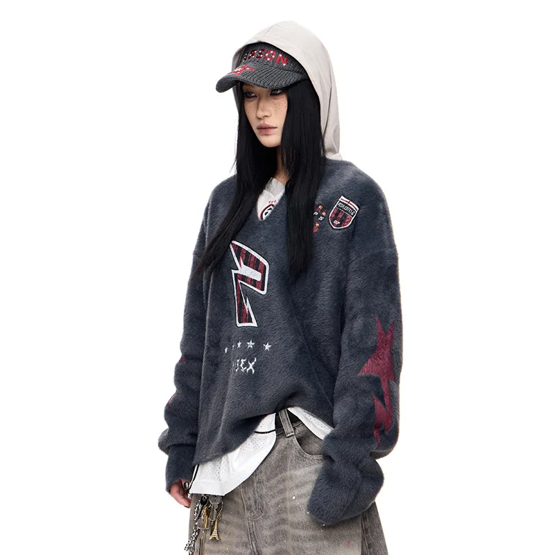 MWJLPWQ プリントフェイクファーVネックプルオーバーセーター メンズ ハイストリート グレー ユニセックス ニットウェア ルーズ カジュアル トップス 2025年秋新作 11206