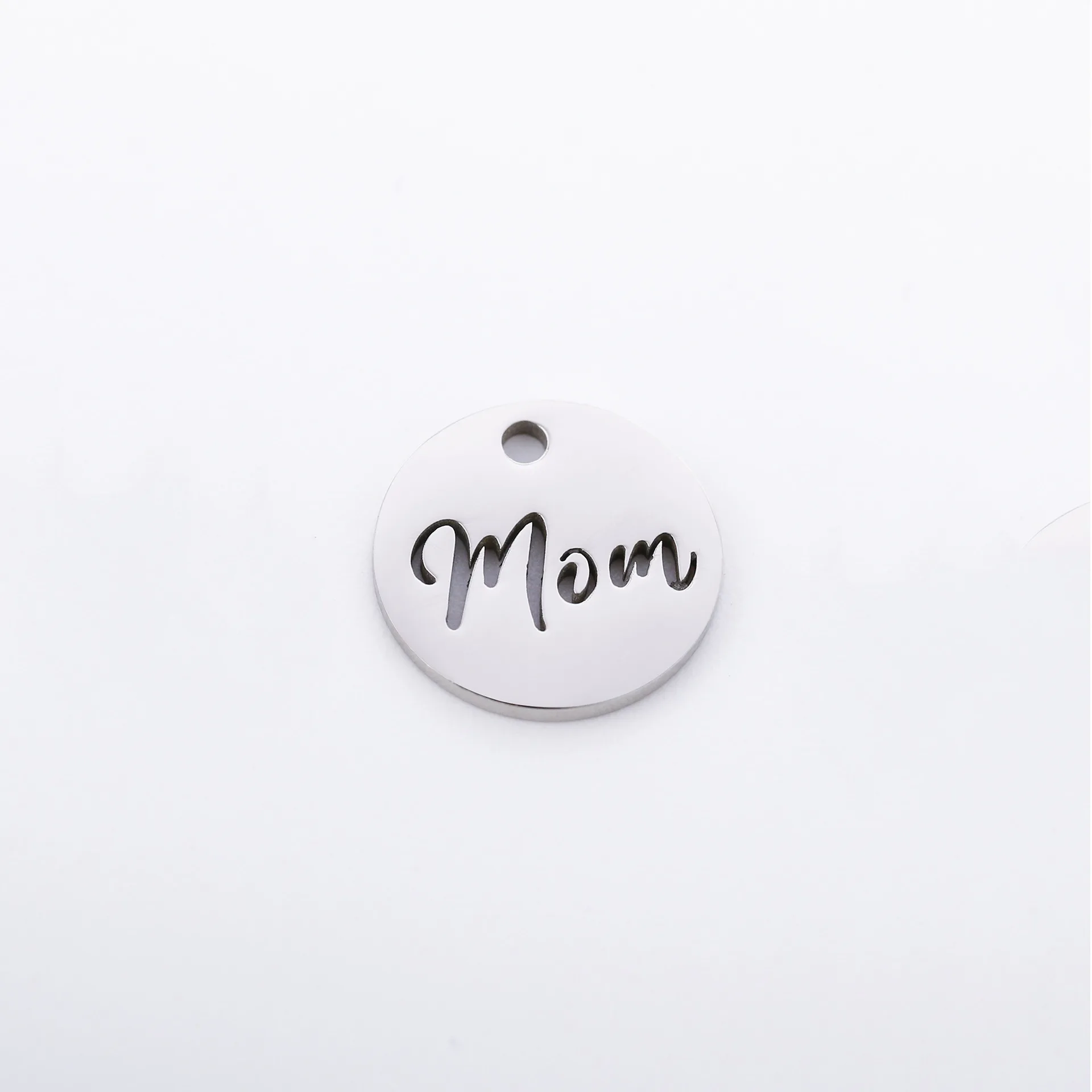 5pcs/Lot Making Mother\'s Day Unique Gift Pendants Stainless Steel Hollow Mom Letter Charms For Necklace Bracelet Accessories DIY