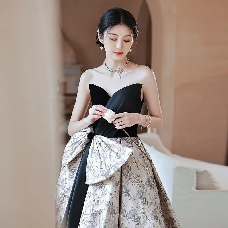 ปิดไหล่ชุดราตรีเรียบง่าย 2025 ใหม่ดอกไม้ Big Bow งานแต่งงานพรหมชุด Elegant LACE-up กลับชุดอย่างเป็นทางการ