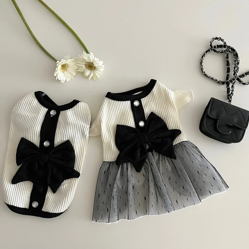 

Luxury Dog Dress for Small Dogs Summer Puppy Clothes Bow Lace Dog Skirt Black White Dog T Shirt Girls Dog Costume Chihuahua Vest