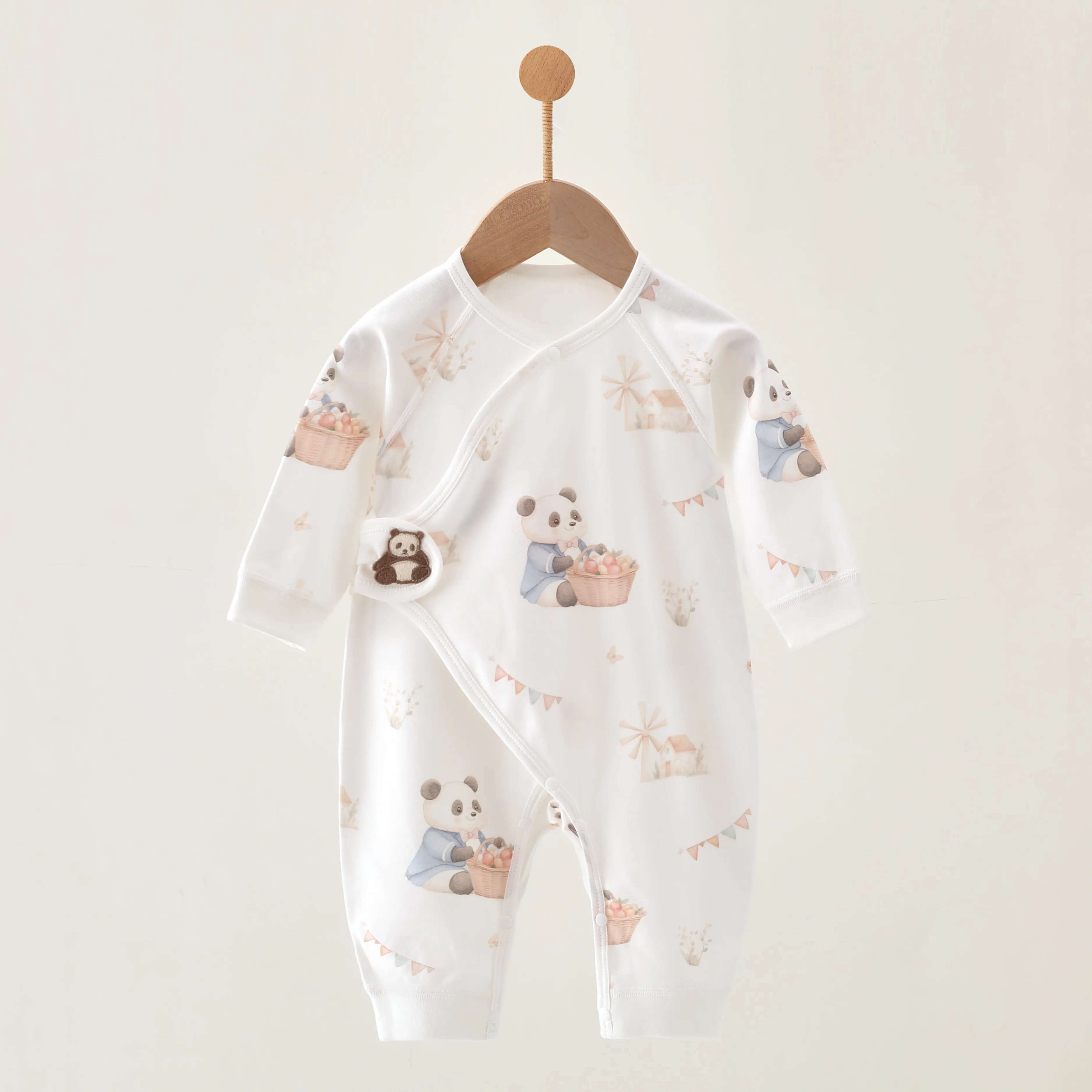 

Newborn Cute Pattern Cartoon Cotton Bodysuit - Suitable for Boys and Girls, Soft Long Sleeves, All-Season Wear, Perfect for Outd