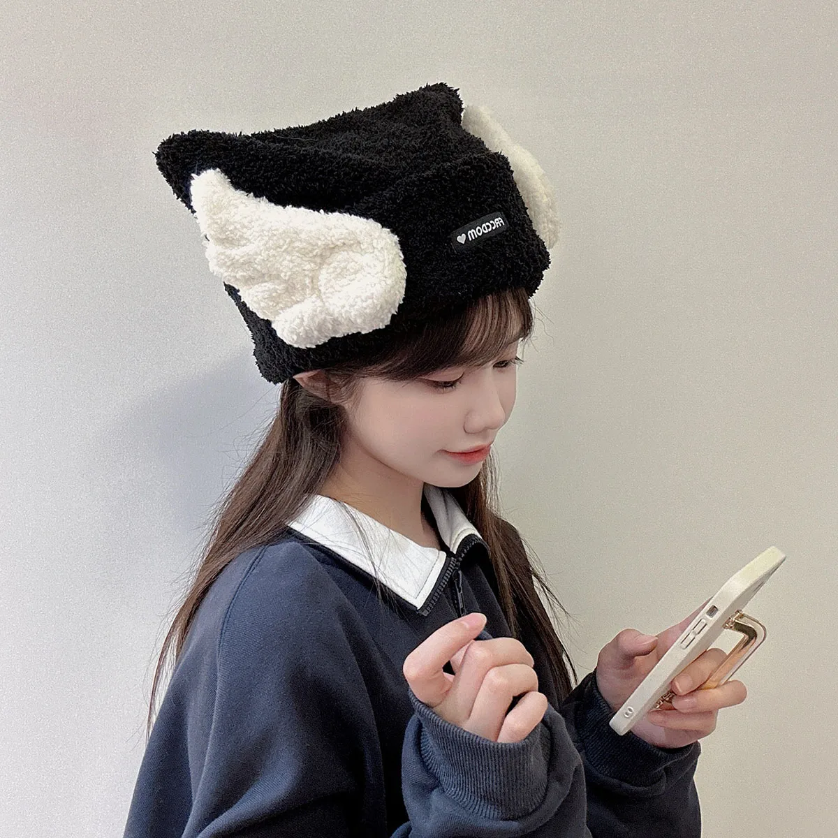 2023 Black and white hat Fisherman's Hat Pullover Hat Winter Ski Hat faux fur bow Cartoon hat Balaclava Spicy Girl Hat ski mask