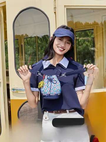 LeSportsac Limited Design 시리즈 버킷 백 여성용 크로스 바디 백 세련된 프린트 소프트 핸들 캐주얼 숄더 백