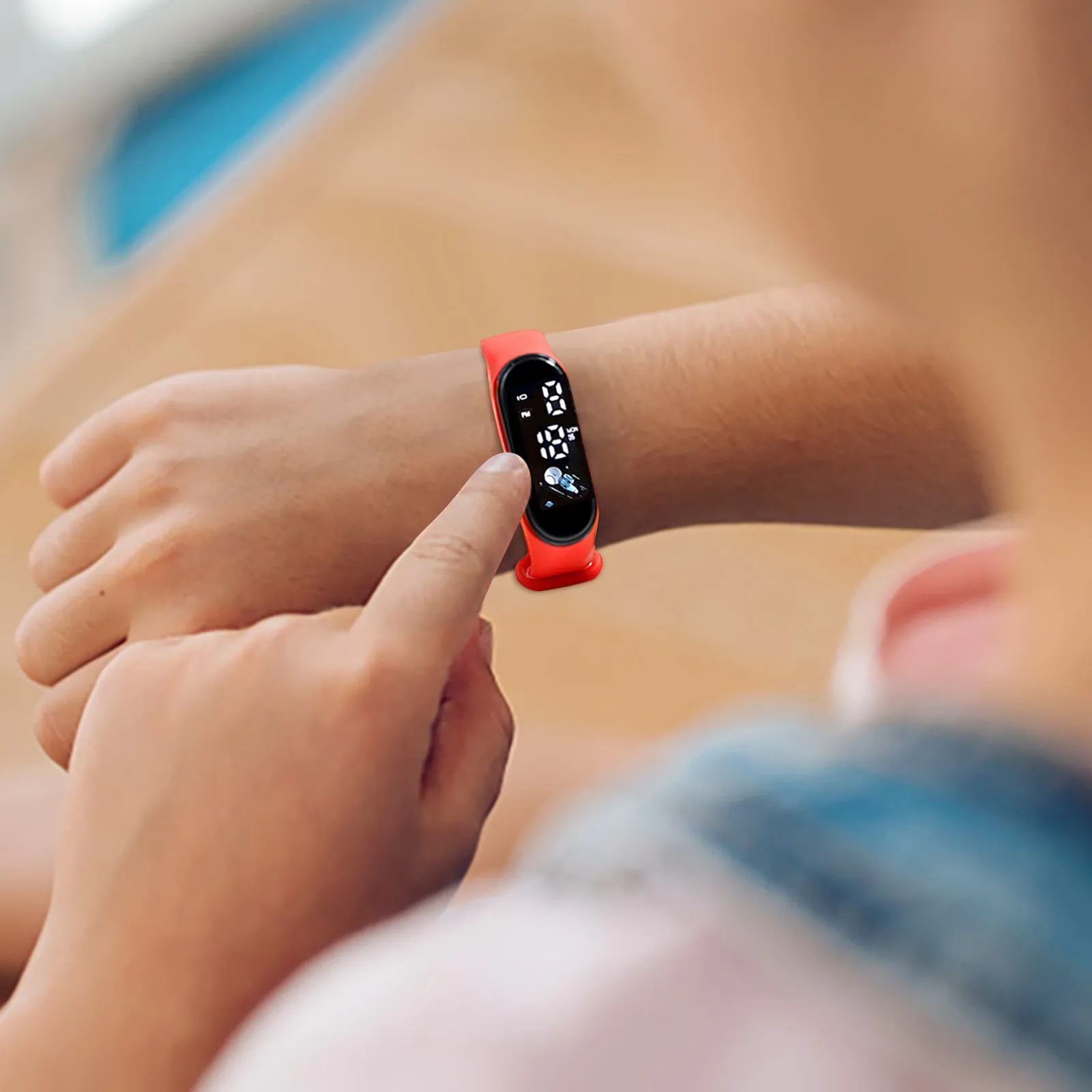 Jam tangan gelang LED untuk anak laki-laki perempuan, jam tangan olahraga luar ruangan dengan tampilan nomor, jam tangan LED luar ruangan untuk anak-anak