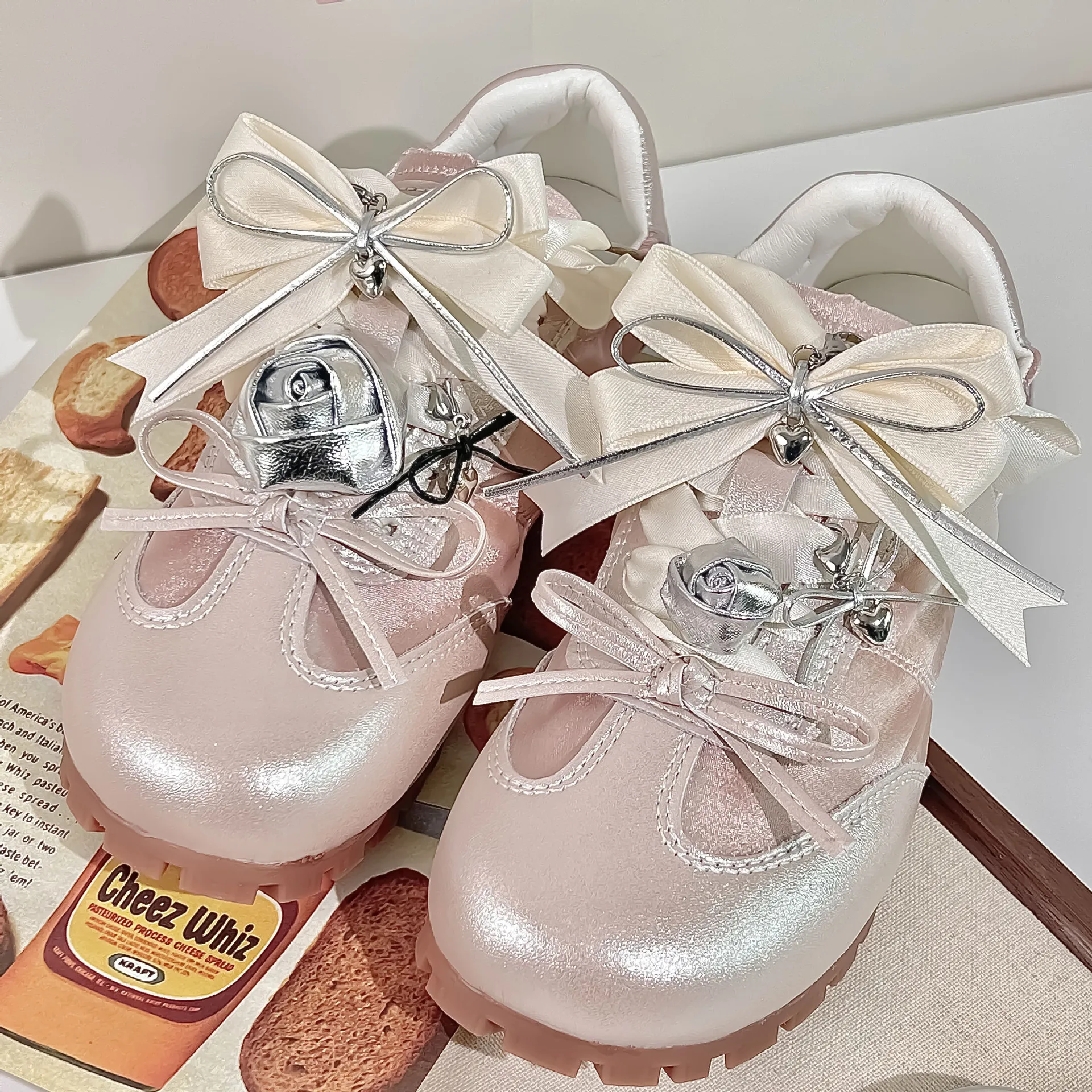 

Hot Shoe Buckle Shoe Flower Decoration Sweet And Cool Personality Silver Rose Large Butterfly Bow Handmade Shoe Accessories