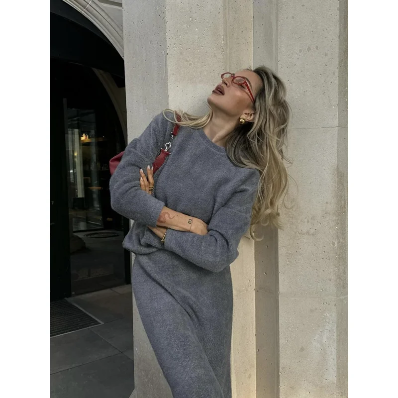 2025Herfst en winter elegante zachte verdikte trui met ronde hals + tweedelige zeemeerminjurkset, vrouwelijkOLWind top + rokpak
