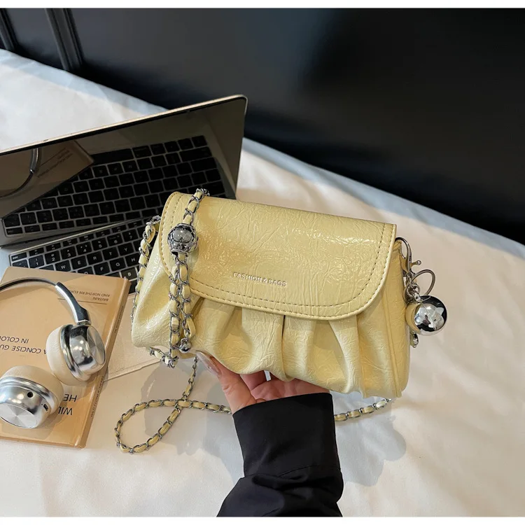 

2025 Cloud Bag - Niche Chain Strap Underarm Purse, Boho Summer Crinkle Crossbody for Women