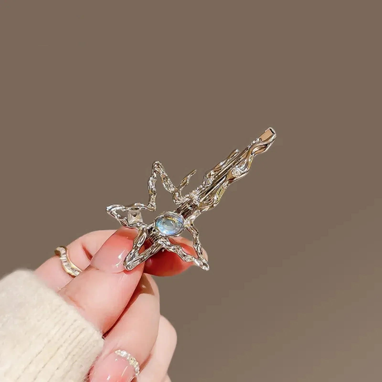 Moon Tassel Hair Clip For Women Elegant Rhinestone Moon Hair Barrette With Water Drop Tassel Fashion Hair Accessory For Wedding