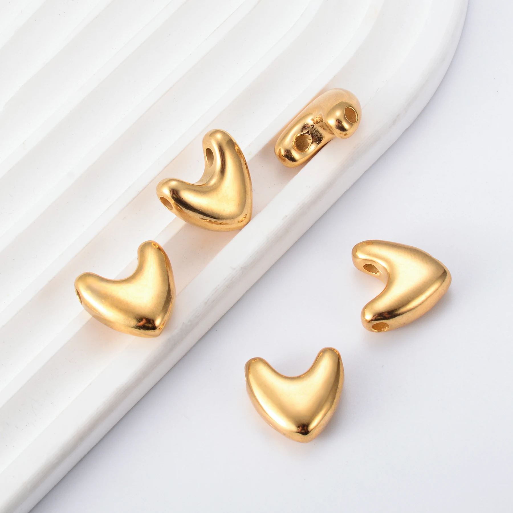 8pcs/lot Wholesale Golden Love Heart Connector for DIY Necklace Bracelet Handmade Fashion Jewelry Making Supplies