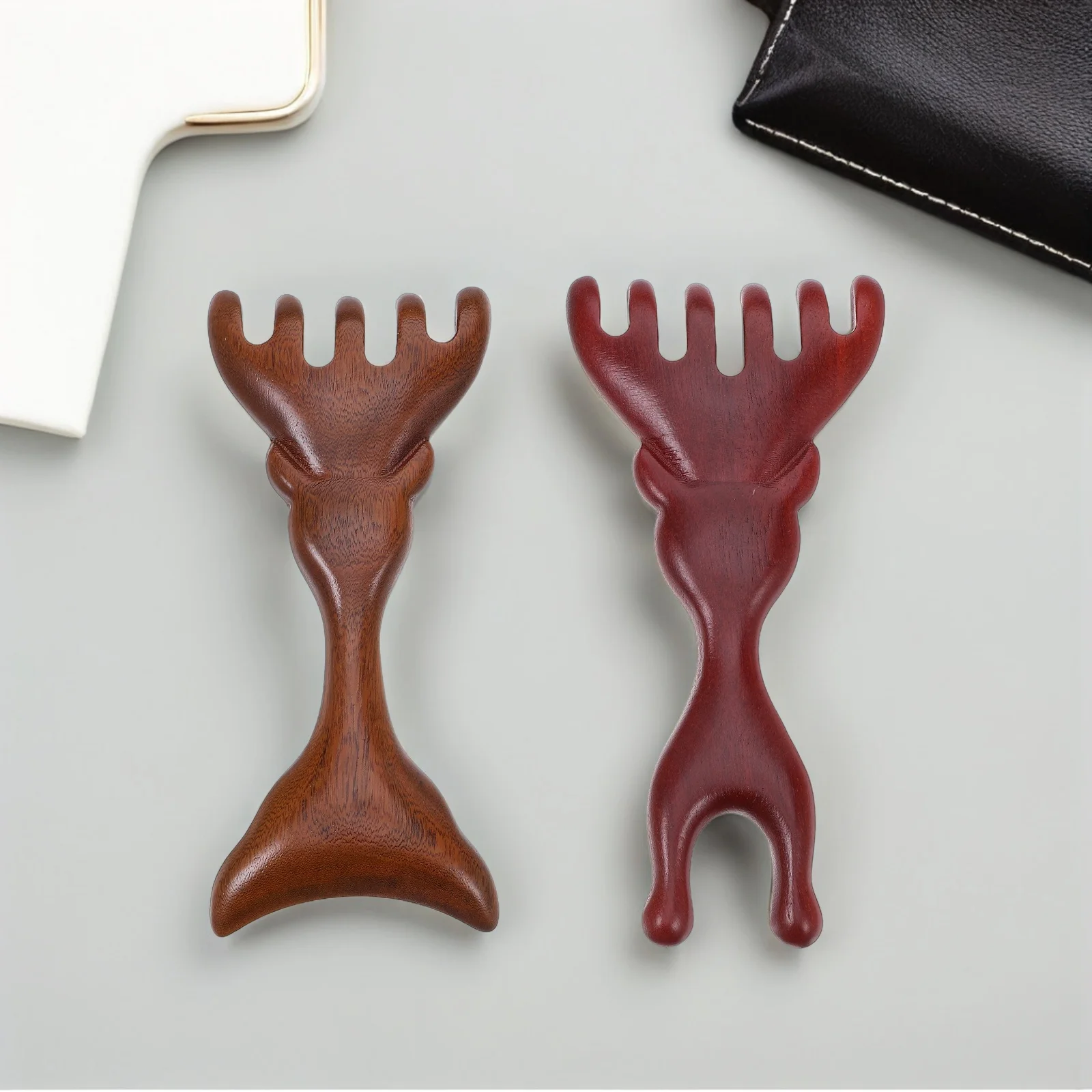 

2Pcs Natural Sandalwood Massage Comb Wide Tooth Deer Design Scalp Face Nose Bridge Reliever Portable Wood Therapy Hair Care Tool