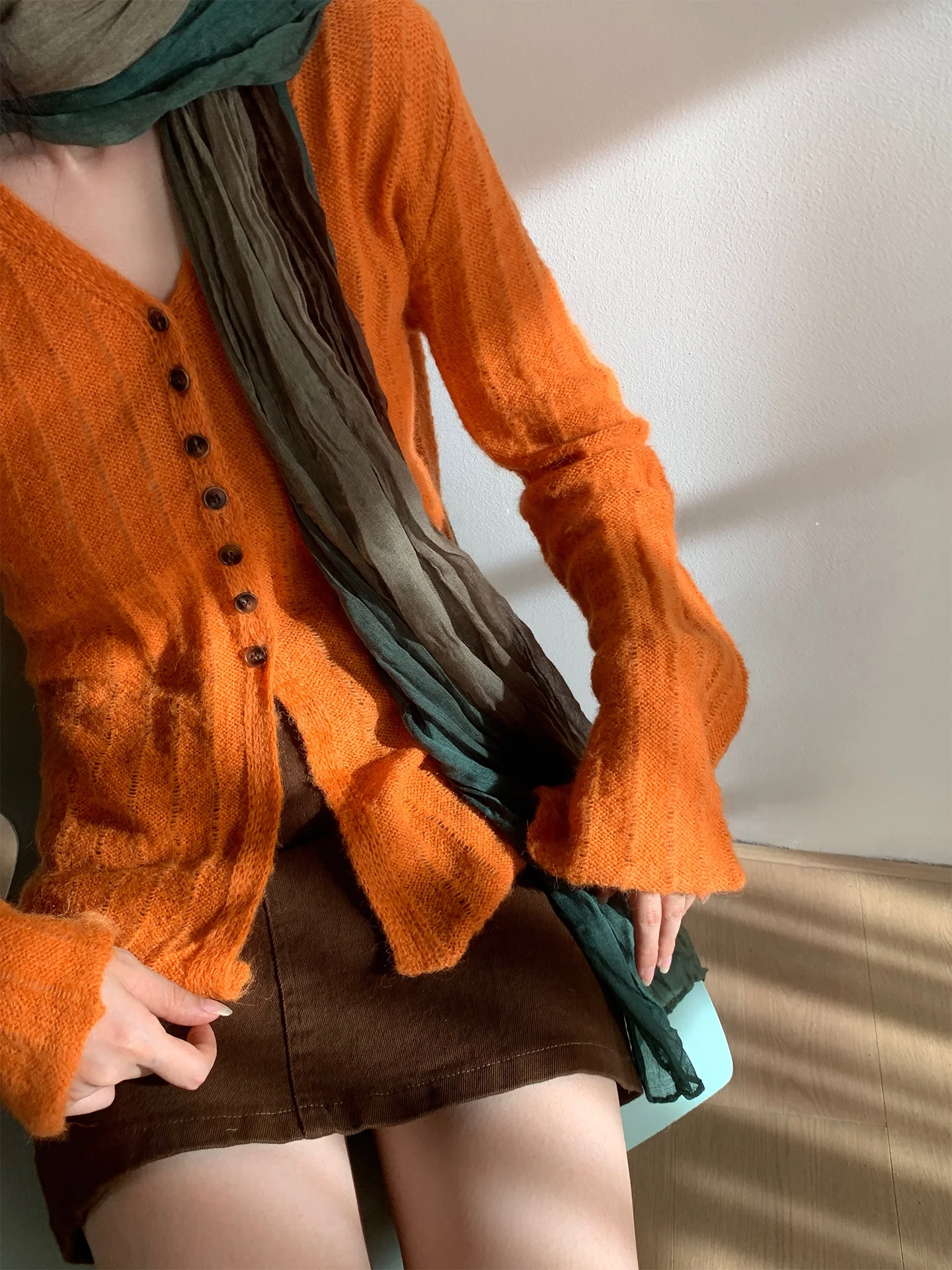 

Трикотажный топ Diamond Bristol Art Korean Sle V-Ne с вырезом-лодочкой, длинными рукавами-колокол, свободного кроя, из мягкой дышащей ткани