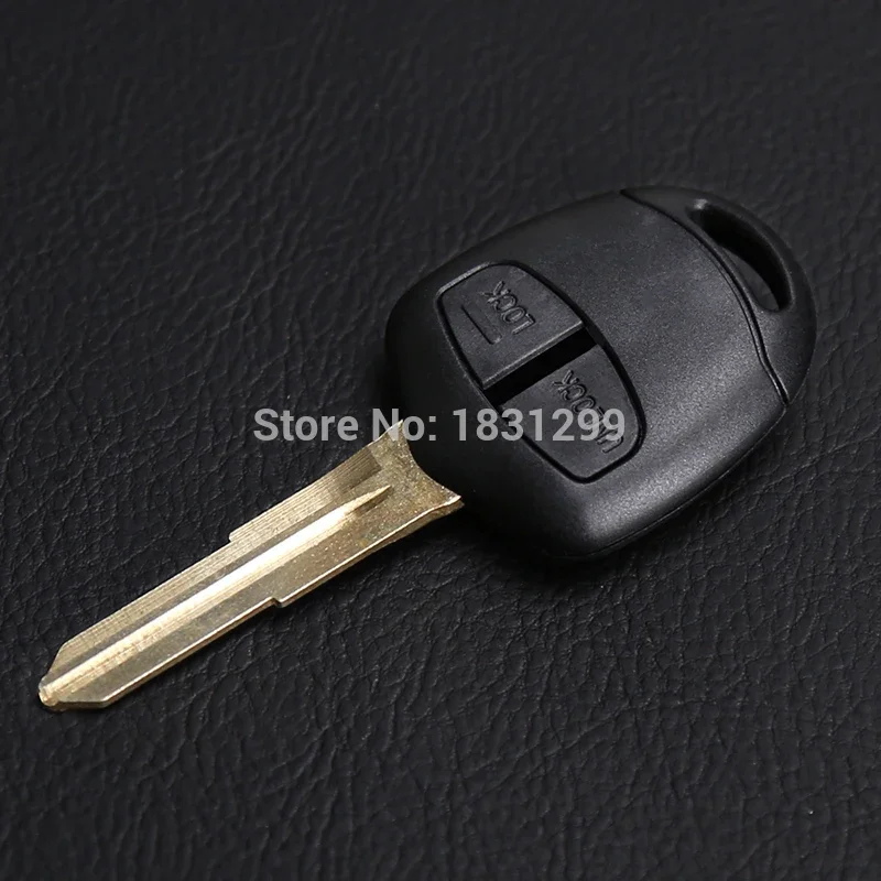 Fashion men for Mitsubishi colt lancer outlander grandis pajero sport leather car key chain remote car key cover case 2 buttons