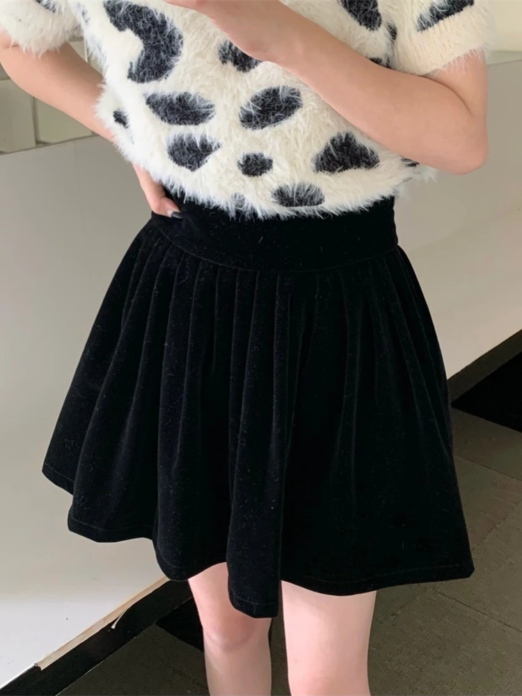 

Бархатные мини-юбки женские с оборками нежные черные осенние Faldas Mujer Moda 2025 корейский модный стиль милые сексуальные универсальные с высокой талией