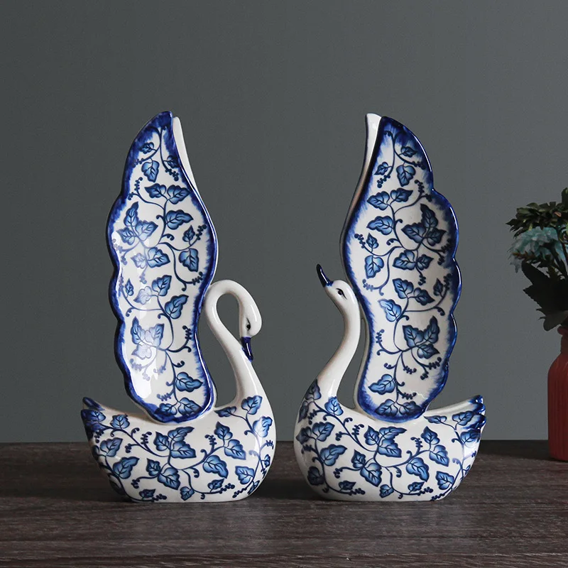 Creativity Chinese Style Blue and White Porcelain Swan Ceramic Crafts Couple Decorations Living Room Decoration Home Decorations