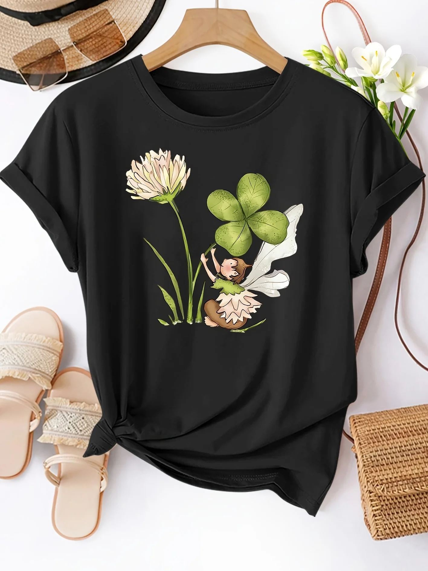 Four-Leaf Clover Print Women's Round Neck Sports T-Shirt Casual Fashionable Harajuku Short Sleeve Casual Aesthetic Clothes