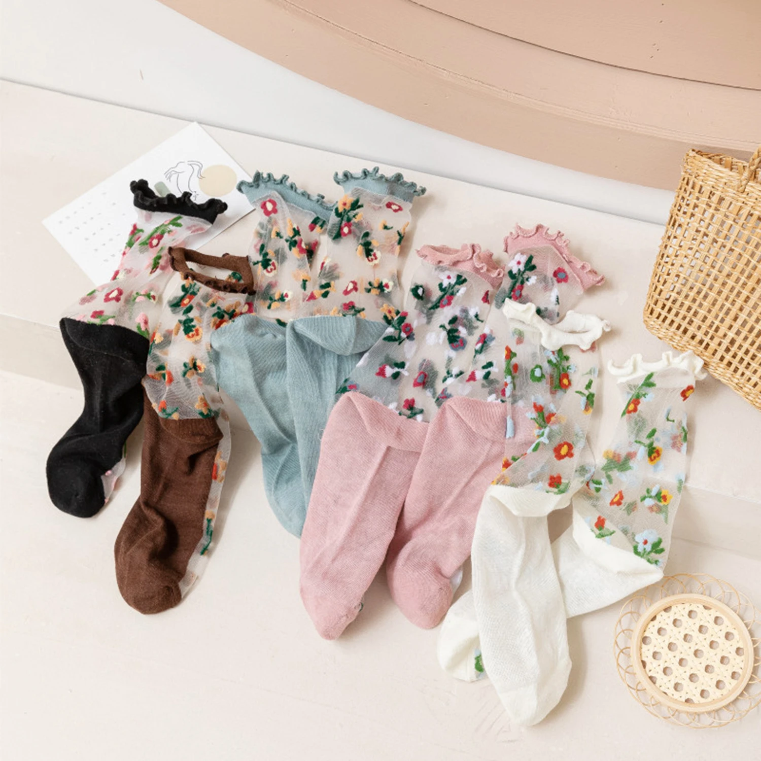 5 Pairs/Set Women\'s Summer Ultra-Thin Transparent Crystal Silk Ruffle Socks Harajuku Vintage Floral Embroidery Long Socks