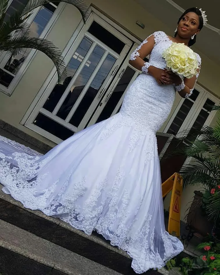 Robe de mariée en dentelle à manches longues, robe de mariée blanche élégante, sangle arrière en cristal de sirène, haute couture