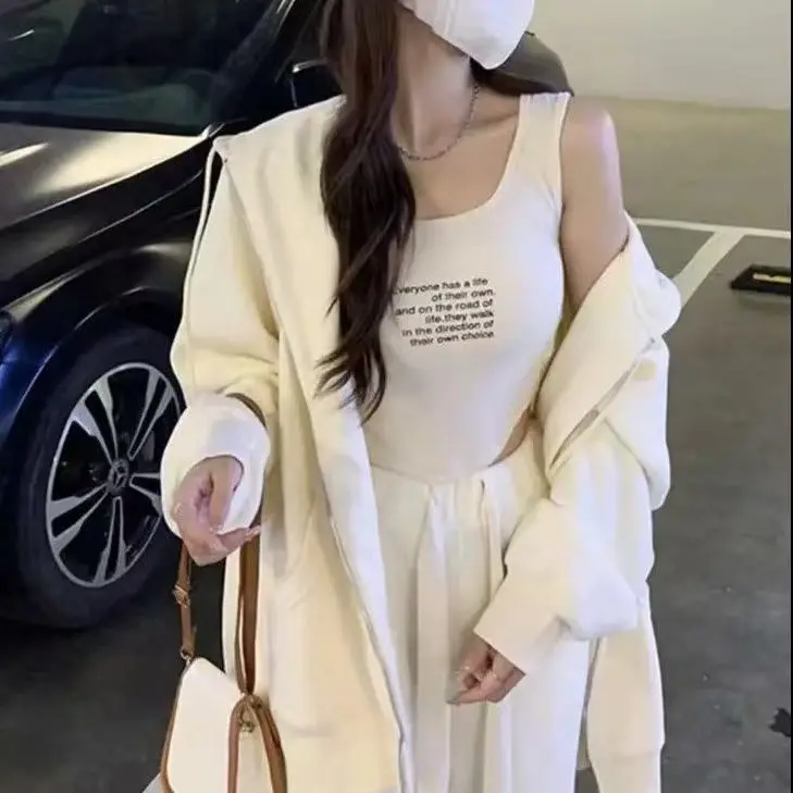 

Baseball Jackets Woman Bomber Womens Two-Piece Mock Two-Pieces Illusion Layered Designed Stylish Modern Fashionable Chic Trendy
