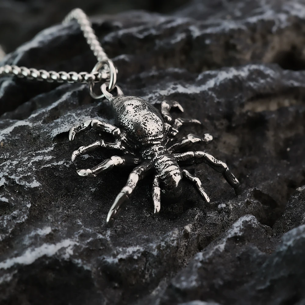 Europese en Amerikaanse stijl retro levendige punkstijl Spider gepersonaliseerde herenhanger roestvrijstalen sieraden