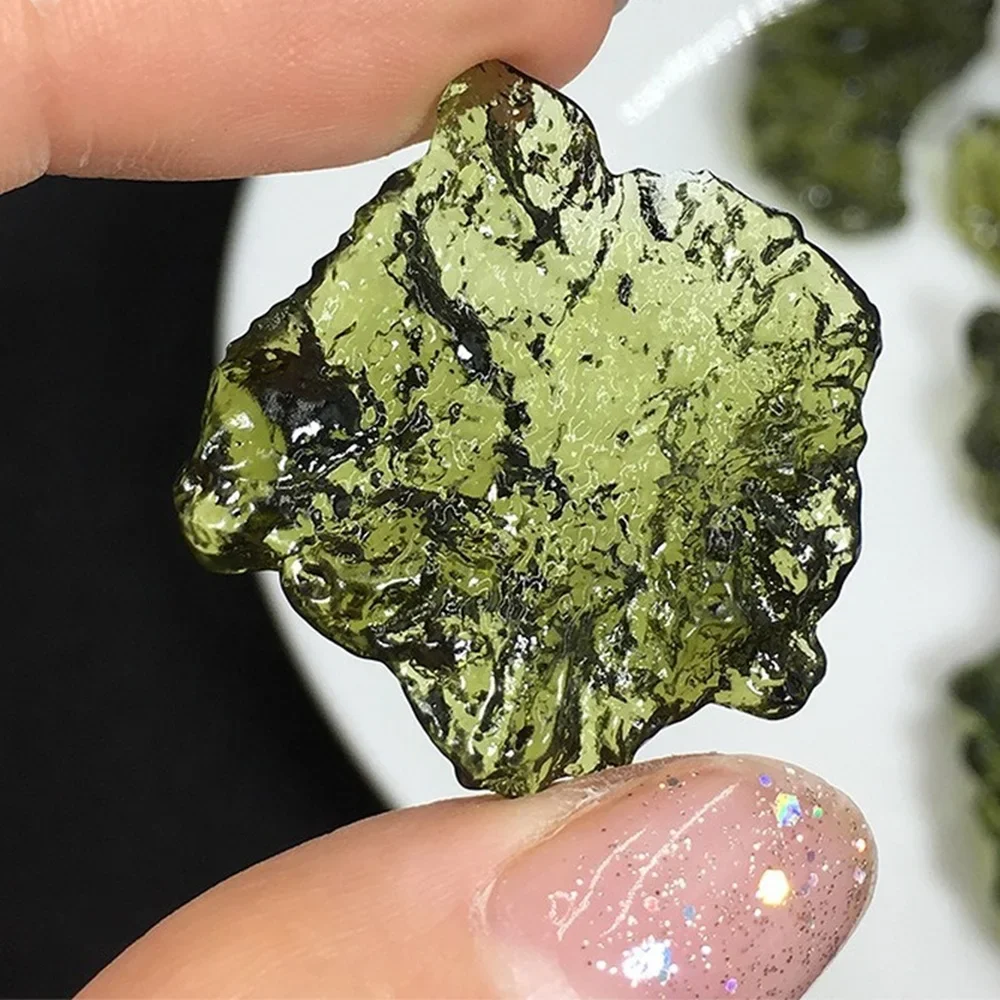 Green Gem Moldavite Aerolites Artificial Czech Meteorite Irregular Impact Glass Crystal for Hangings Ornaments