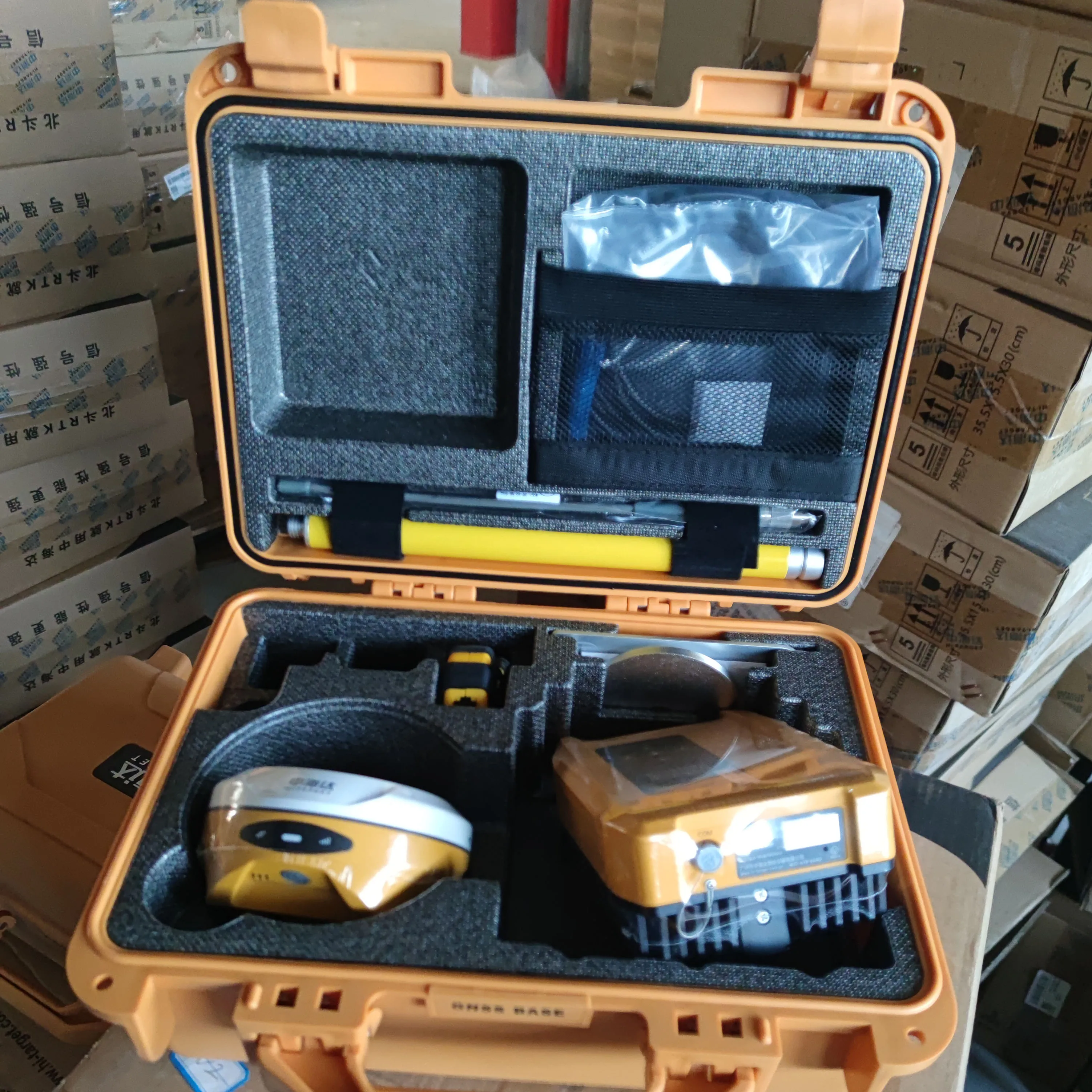 Hi Target V200 Base und Rover-Vermessungsausrüstung Gnss Rtk-Empfänger Gnss Rtk GPS-Basis und Rover Rtk Gnss Base und Rover