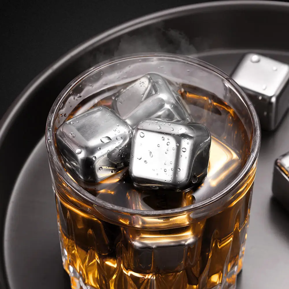 

Ice Cubes Set Stainless Steel Reusable Chilling Stones for Whiskey Wine Wine Cooling Cube Chilling Rock Party Bar Tool 4/6/8Pcs