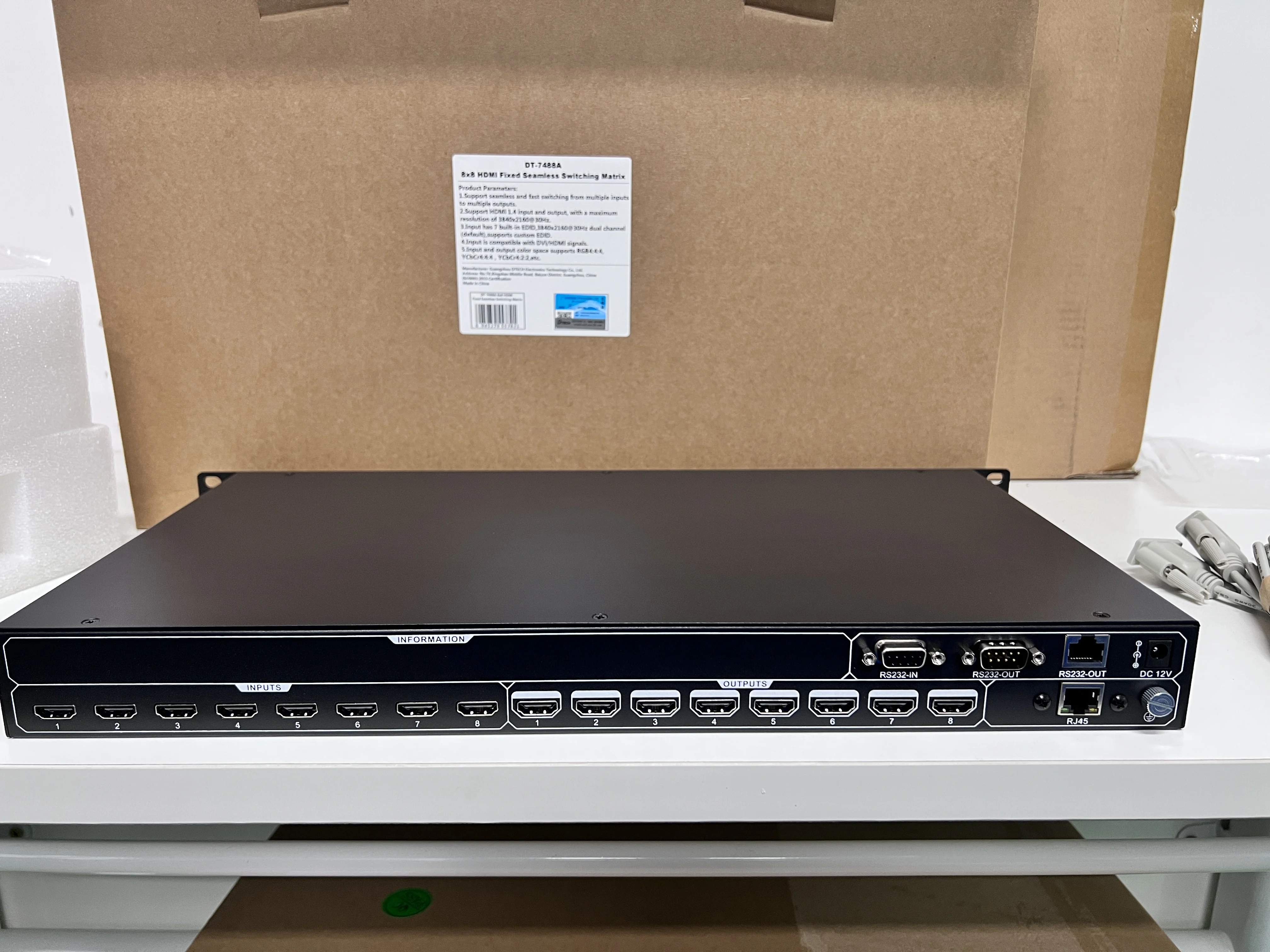 DTECH DT-7488A 8x8 4K 30Hz HDMI 1,4V Vaste naadloze schakelmatrix met IR RS232