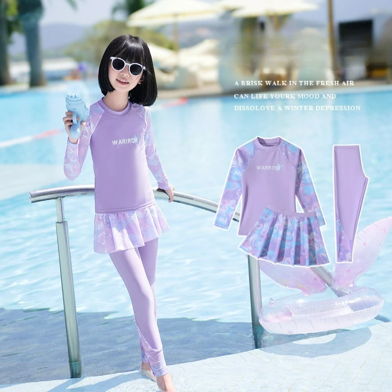 

Комплект из 3 предметов: детский купальник 2026 года, новый корейский мультяшный раздельный купальный костюм с длинными рукавами для девочек, солнцезащитный спортивный купальник