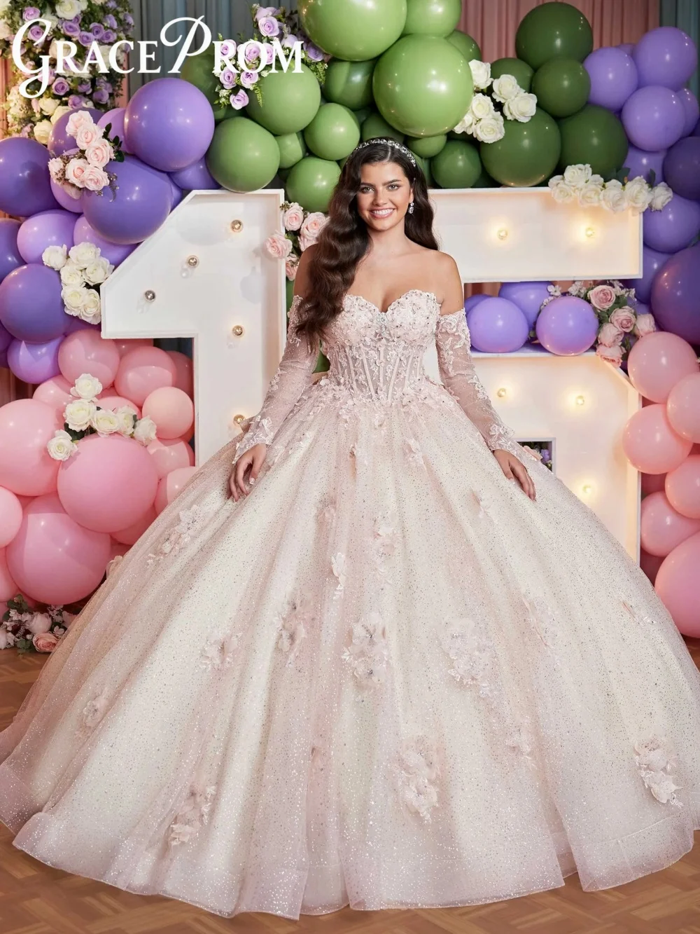 فستان كوينسيانيرا رومانسي بأكمام طويلة وتنورة منفوشة مع تطريز ثلاثي الأبعاد وخرز وقماش شفاف، فستان أنيق باللون الأخضر الفاتح، فساتين لحفلات الخامسة عشر