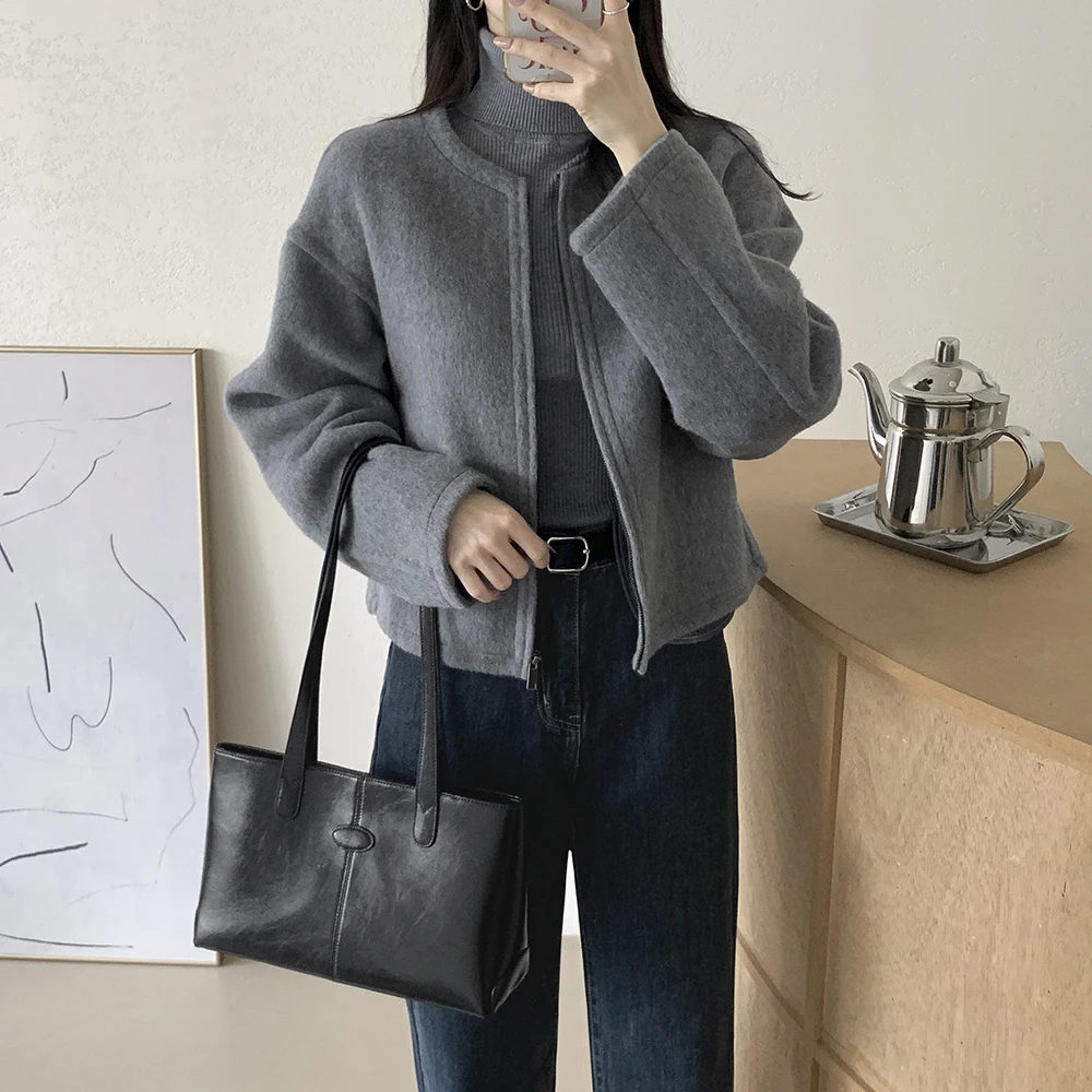 معطف صوفي أنيق للنساء بسحاب فضفاض للتنقل اليومي برقبة مستديرة قصير للخريف والشتاء بإحساس راقي وأنيق من ماركة صينية #2