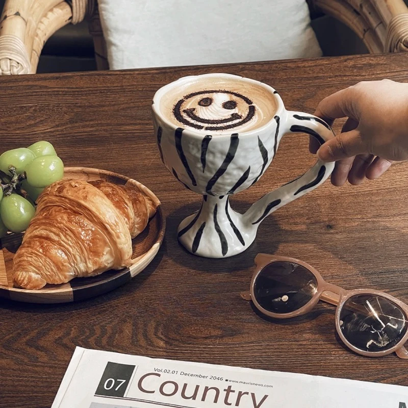 Korean Style Leopard Print Ceramic Coffee Mug Funny Hand Pinch Mark Striped Decorative Milk Cup for Breakfast Gift Idea